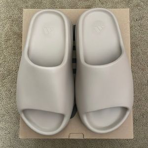 adidas Yeezy Slide - Pure